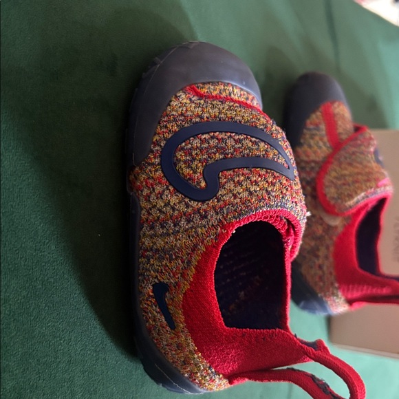 Nike Swoosh 1 5c - Picture 2 of 5